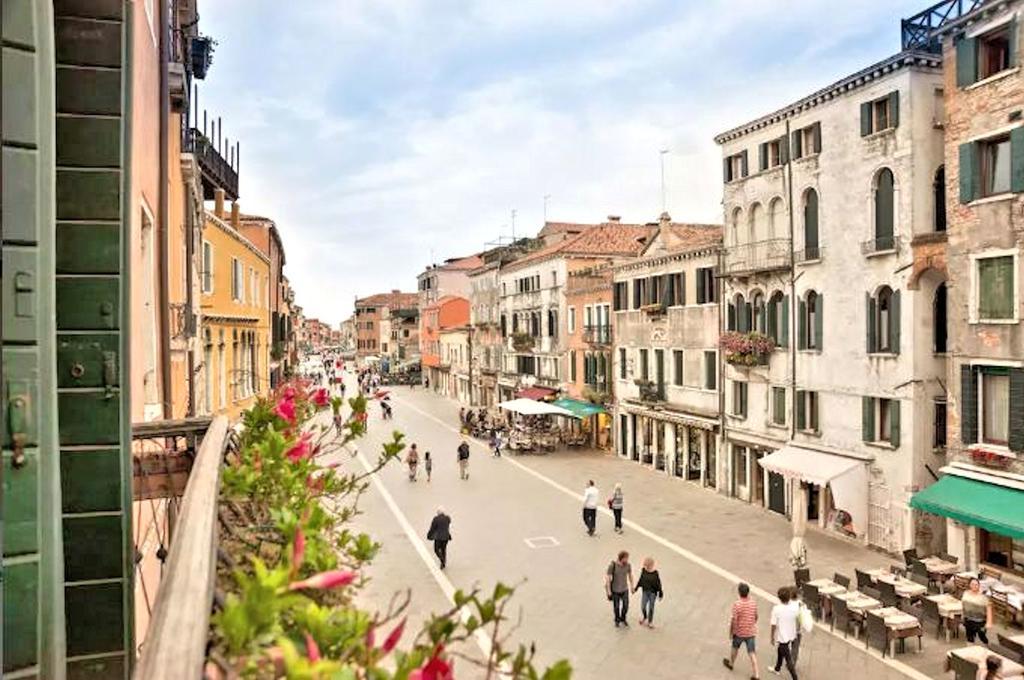 Biennale Apt Balcony Lägenhet Venedig Exteriör bild